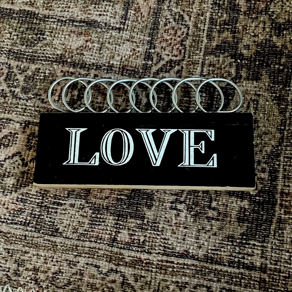 Love photo holder